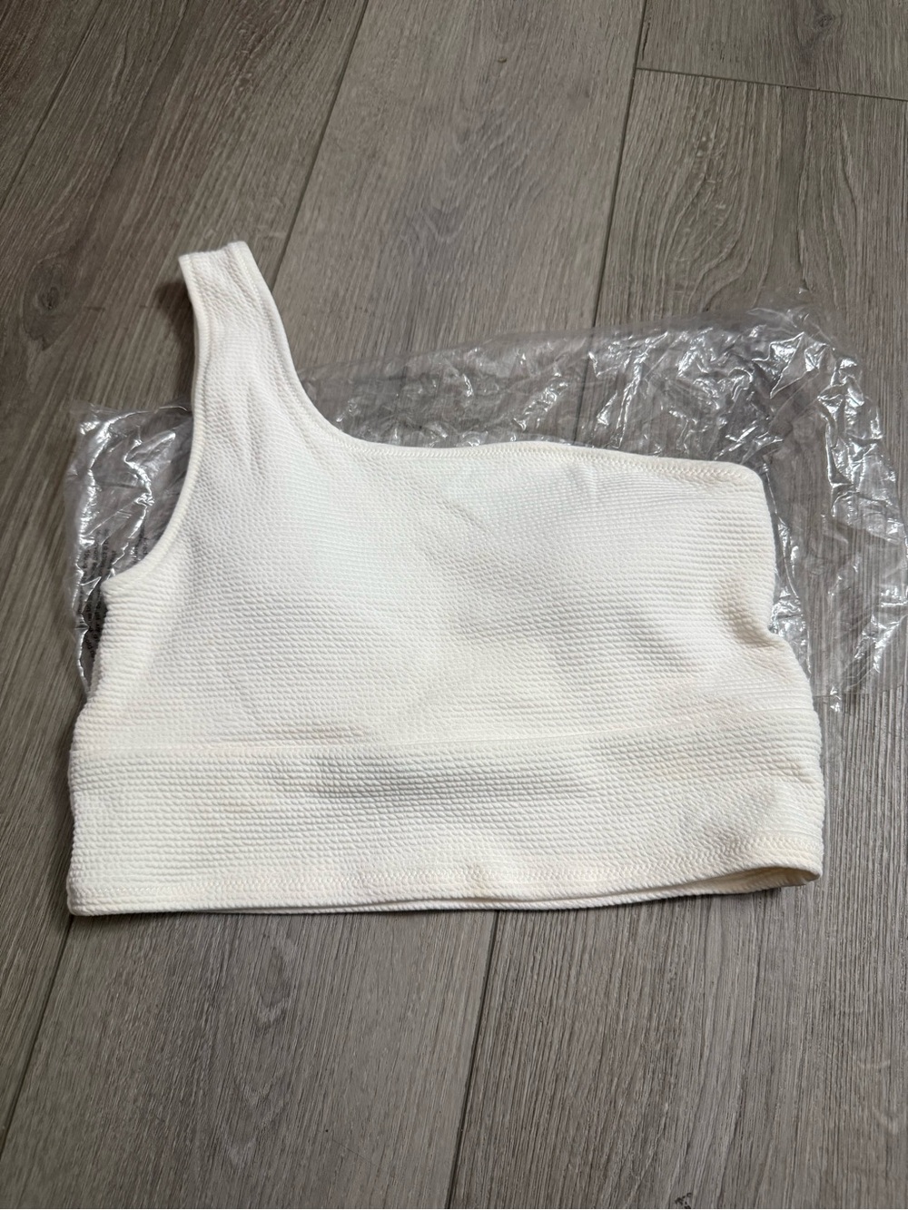 NWOT Old Navy One-Shoulder Long-Line Swim Top in Cream
